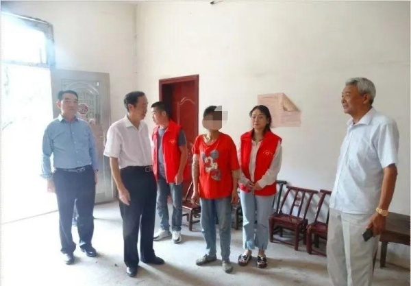 600真情教育促转化 回访帮扶暖人心_副本.jpg 600真情教育促转化 回访帮扶暖人心_副本.jpg